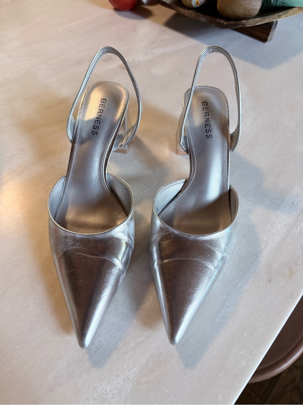 BERNESS Silver Pointed Slingback Pumps ~ Size 9